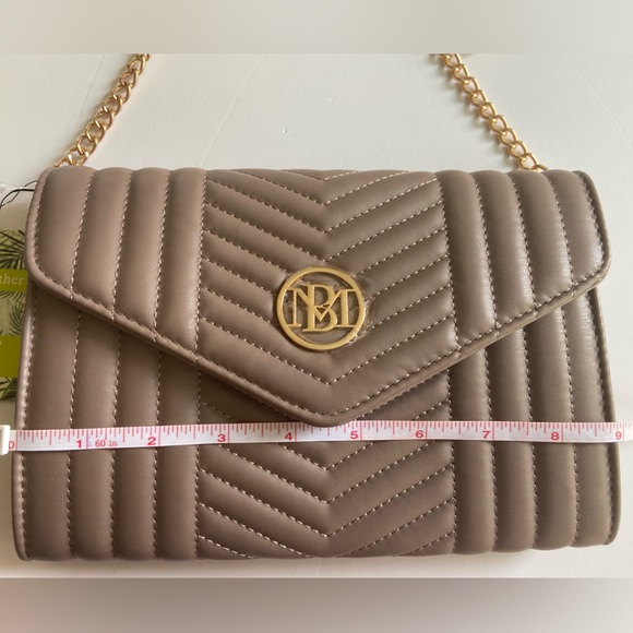 Badgley Mischka Quilted Crossbody Bag | Color Taupe | Vegan Leather - Picture 10 of 10